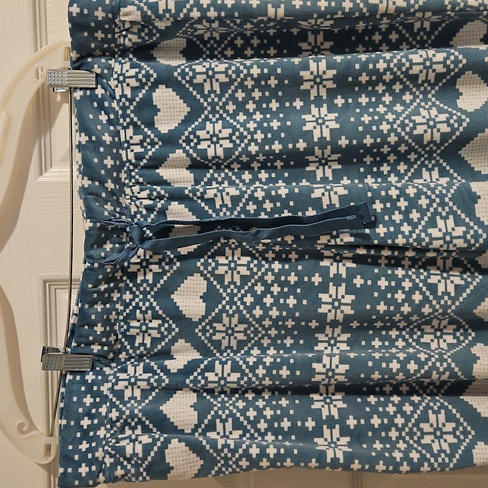 Jaclyn Intimates Winter Pajamas Set - Picture 3 of 7